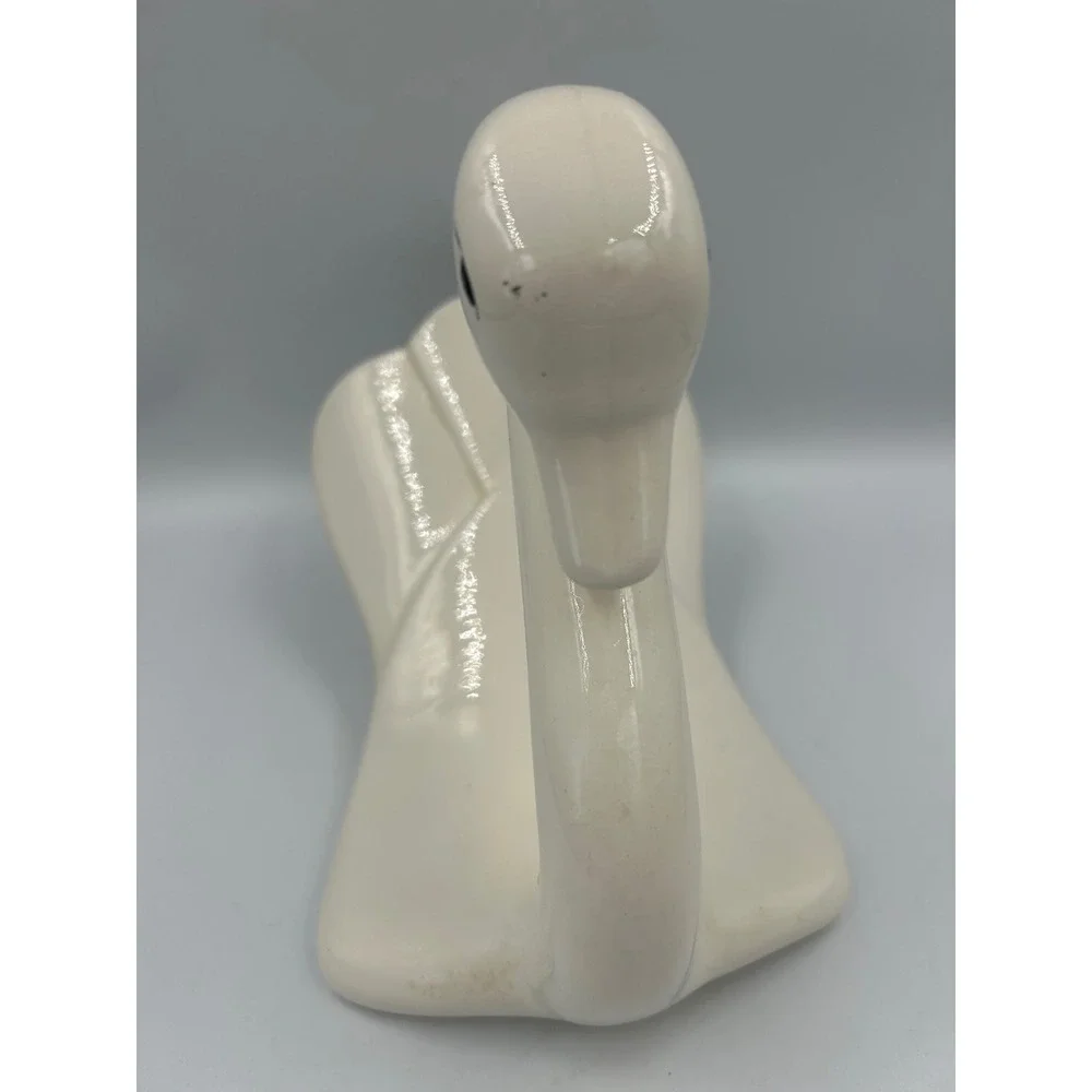 Vintage 1980 Ceramic Swan Hand Towel Washcloth Holder Cream Retro Bathroom Decor